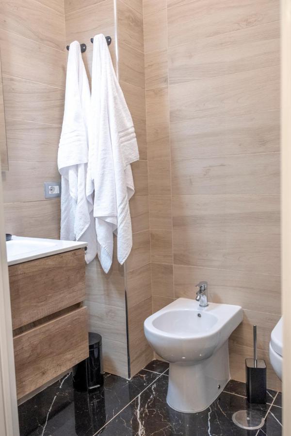 Ferienwohnung Bartolomeo 61 Neapel Exterior foto